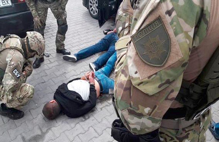 Глава житомирской полиции рассказал подробности задержания банды вымогателей
