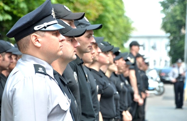 В Житомире более 80 полицейских присягнули служить украинскому народу. ФОТО