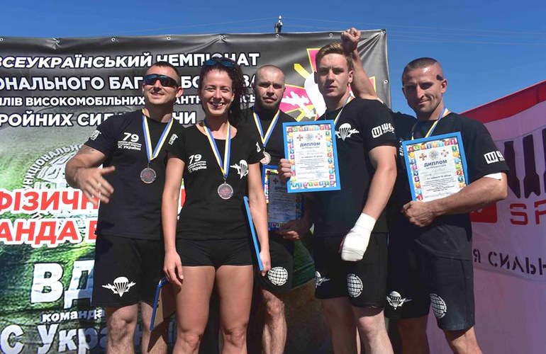 Житомирские десантники завоевали второе место на Чемпионате по кроссфиту среди частей ВДВ. ФОТО