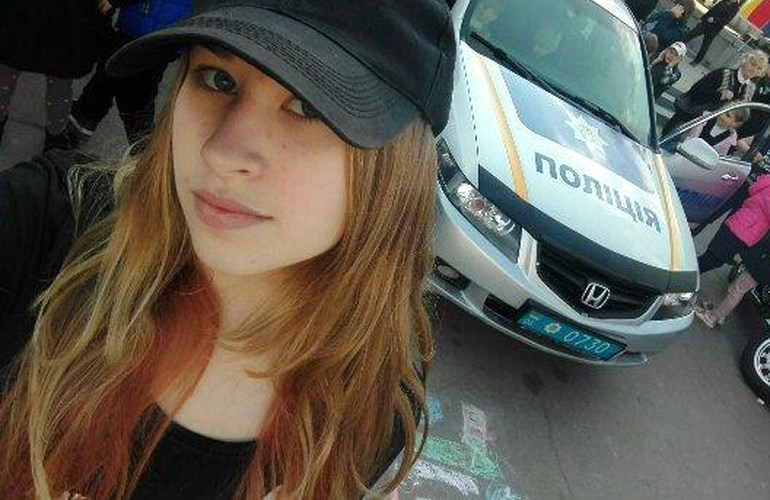 Внимание! В Житомире без вести пропала 14-летняя Дарья Огарева