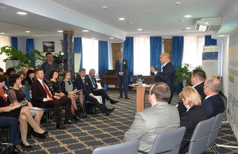В Житомире проходит Форум регионального развития, на который съехались чиновники со всей области. ФОТО