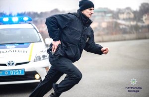  В Житомирской области объявлен план «Перехват»: полиция ищет <b>грабителей</b> на Mercedes 