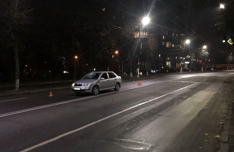 ДТП в Житомире: на улице Победы автомобиль сбил 15-летнего парня. ФОТО