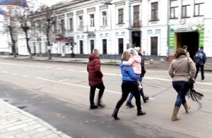На улице Киевской, где недавно сбили житомирянку, обещают в ближайшие дни убрать остатки «зебры»