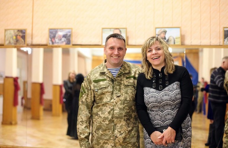 В Житомире впервые состоялся военный благотворительный бал. ФОТО