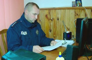  Граница, янтарь, Чернобыльская зона и леса: участковый полицейский рассказал о работе на севере <b>Житомирщины</b> 
