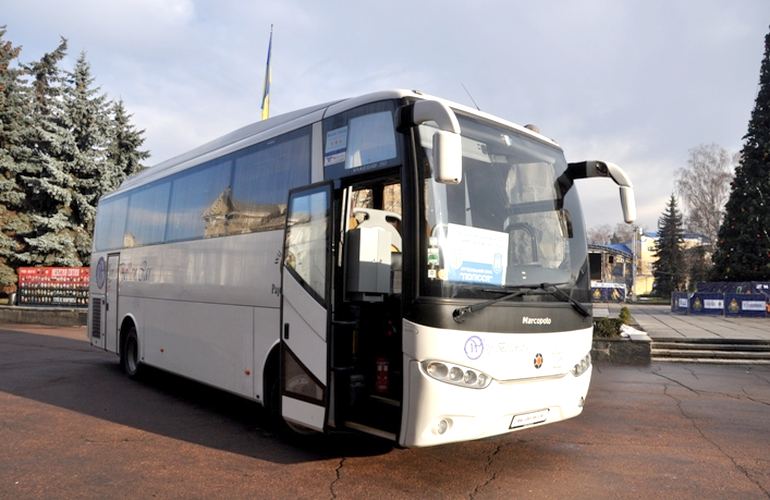 В Житомире представили новый автобус для ФК «Полесье». ФОТО