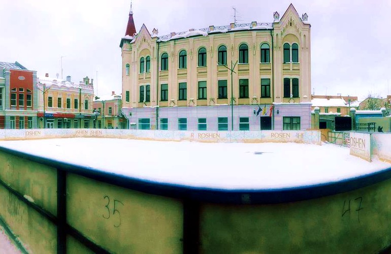 Каток в ​​Житомире на Михайловской откроют завтра 26 декабря