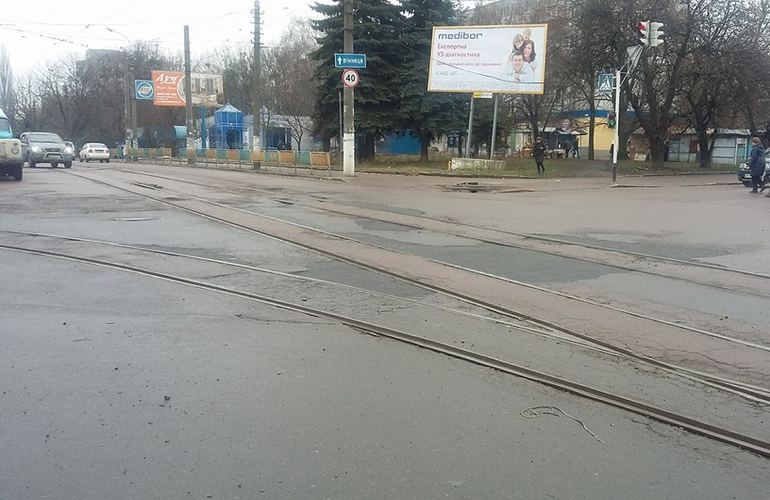 Дорожники ремонтируют один из самых проблемных перекрестков Житомира – Королёва и Витрука
