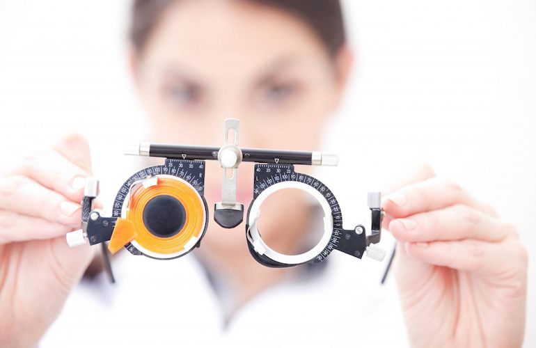 Основные показания к проведению операции на катаракту