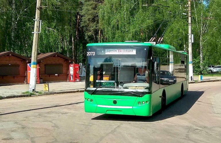 ТТУ выпустило на улицы Житомира отремонтированный низкопольный троллейбус. ФОТО
