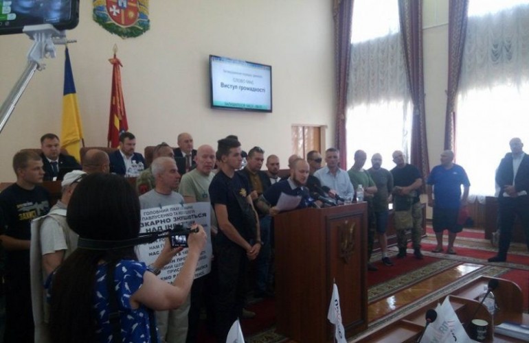 Активисты обратились к депутатам с требованием решить вопрос с политзаключенными украинцами, которые находятся в тюрьмах РФ