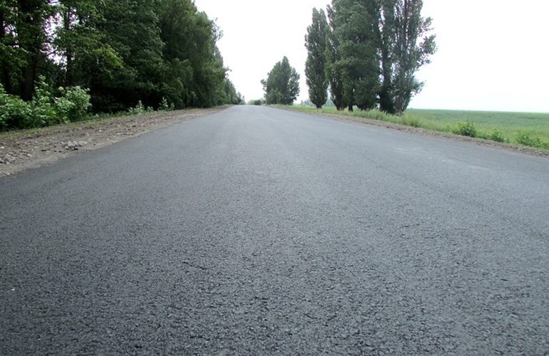 На Житомирщине заасфальтировали дорогу, которая не видела ремонта более 30 лет. ФОТО