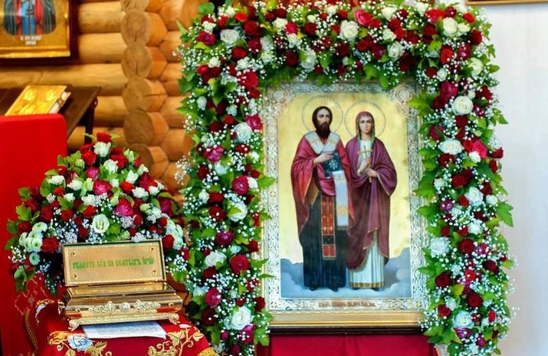 Сьогодні у Житомир прибувають мощі святих Киприяна та Іустини