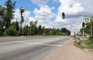  На опасном перекрестке в пригороде Житомира установили новые светофоры. ФОТО 