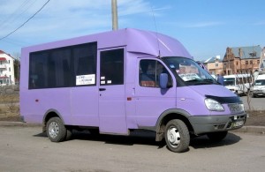 В Украине решили запретить переделывать грузовой транспорт в автобусы