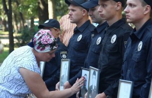 В Житомире почтили память правоохранителей, погибших при исполнении. ФОТО