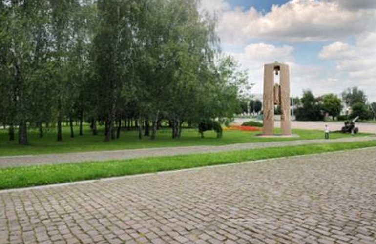 Главный архитектор показал первые эскизы памятника воинам АТО в Житомире. ФОТО