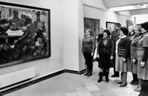  Найдены утерянные фотографии, демонстрирующие будни <b>музея</b> соцреализма в Кмитове. ФОТО 
