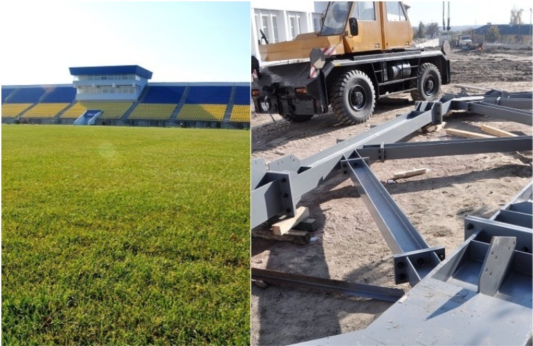 В Житомире на стадионе «Полесье» монтируют конструкции навеса над трибунами. ФОТО