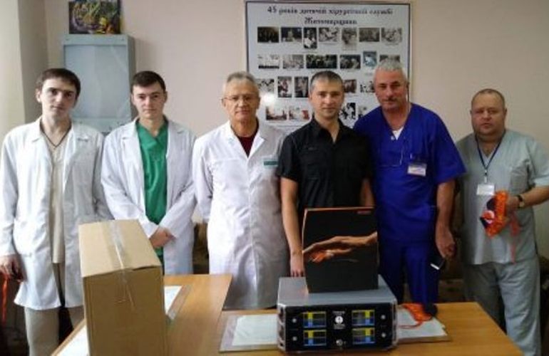 Житомирская областная детская больница получила от благотворителей оборудование для проведения операций