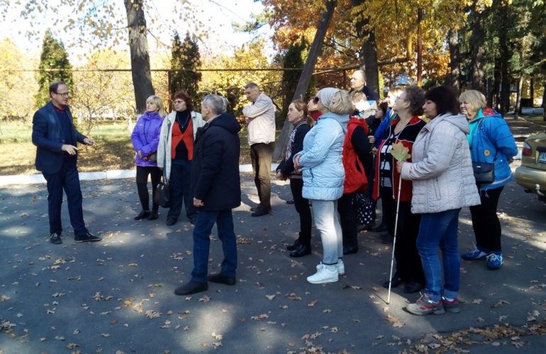Для слабовидящих людей в Житомирской области начали проводить экскурсии. ФОТО