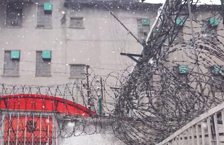 Вышел по УДО и назад в тюрьму: в Житомире засудили 34-летнего грабителя