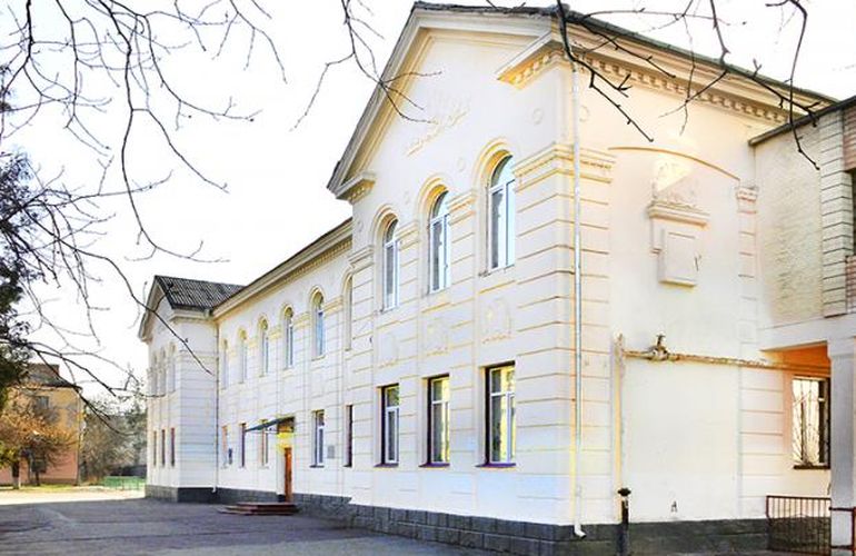 Ученики гимназии №23 будут временно учиться в корпусах житомирского университета - Сухомлин