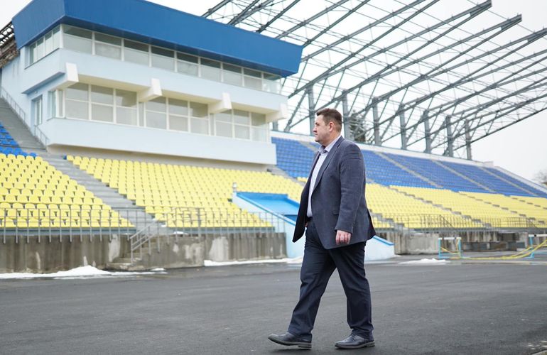 Гундич недоволен темпами строительных работ на житомирском стадионе «Полесье». ФОТО