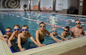  Житомирских школьников приглашают на бесплатные занятия плаванием 