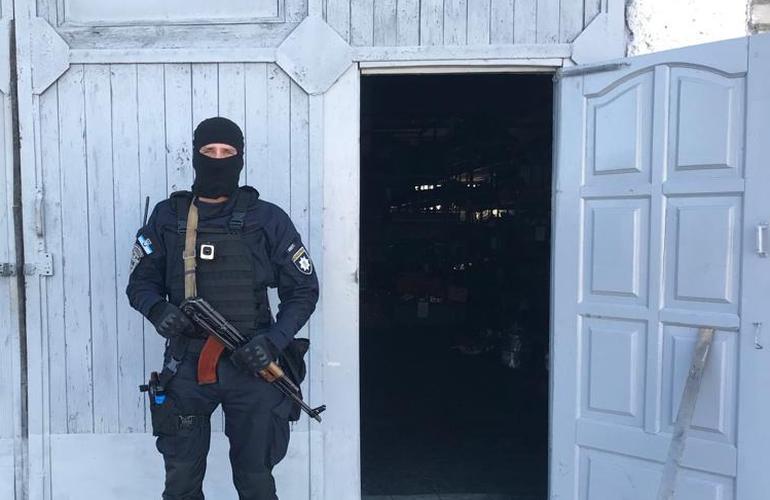 ГБР, полиция и прокуратура проводят обыски на Житомирском бронетанковом. ФОТО