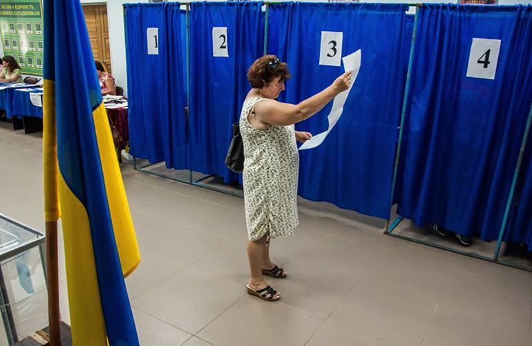 Украинцы получили возможность изменить избирательный адрес онлайн
