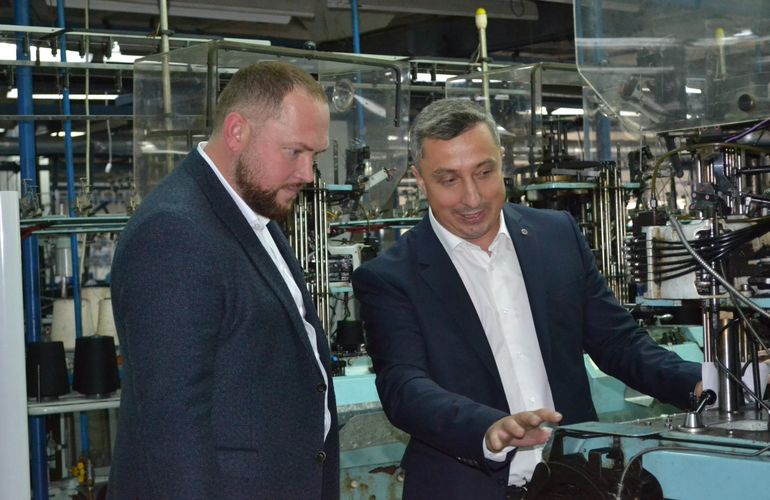 Кандидат на міського голову Житомира Віктор Євдокимов зустрівся з працівниками панчішної фабрики