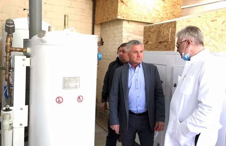 Завдяки депутату від «Нашого краю» у Чуднівській лікарні працює кисневий генератор