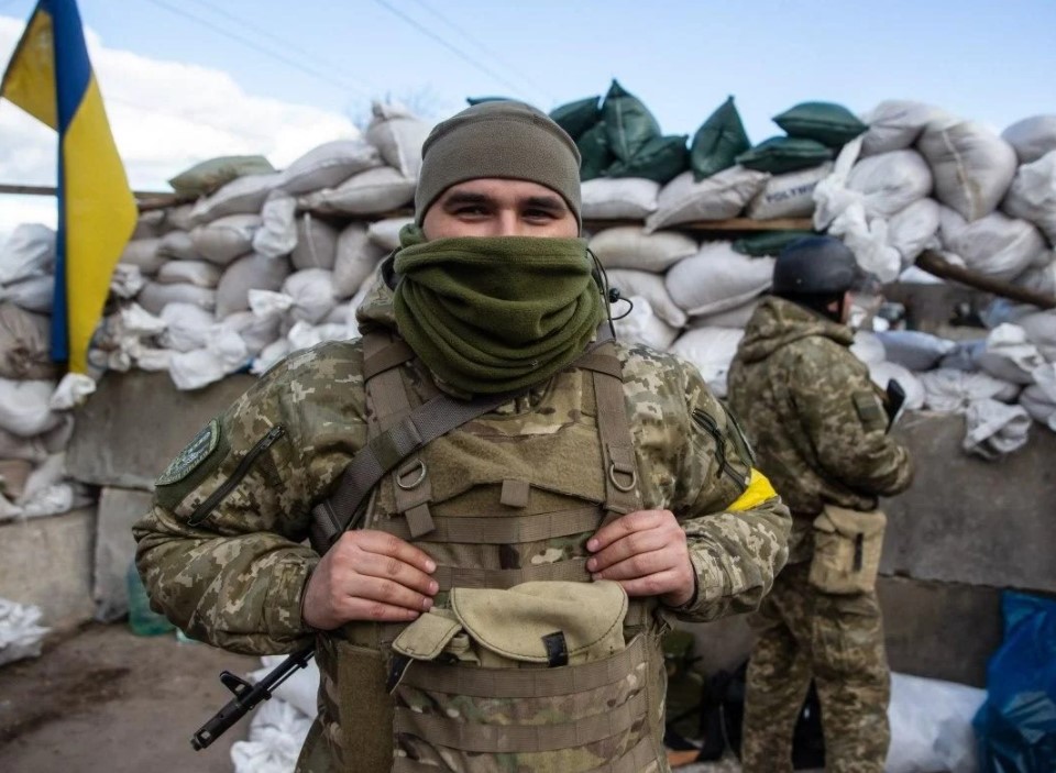 100 тысяч в месяц: кто из военных в Украине будет получать такие деньги