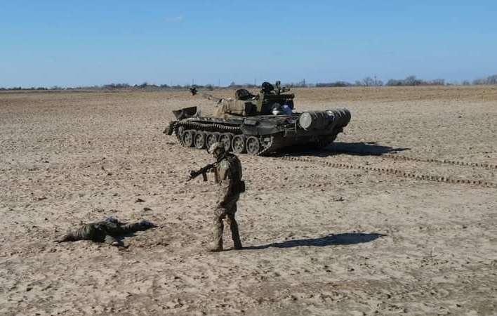 Российский солдат сдал украинским бойцам танк за вознаграждение в 10 тыс долларов