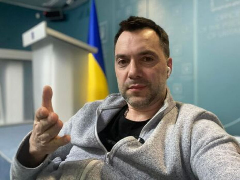 Арестович раскрыл свой источник, на основе которого он сделал скандальный вывод про ракету в Днепре