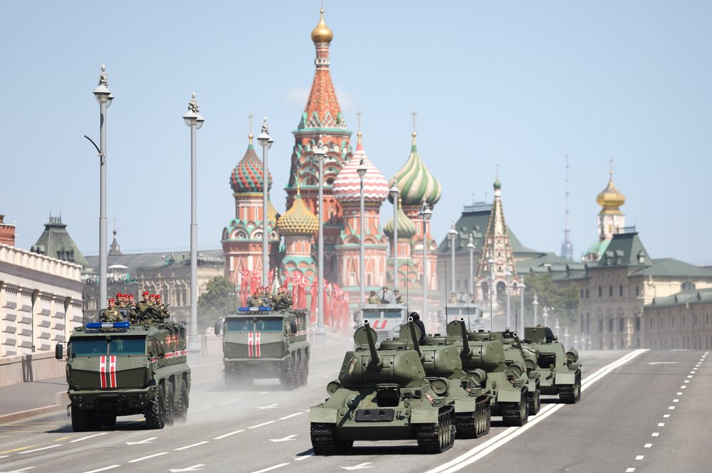 Война в Украине: Парад Победы в Москве показал истощение российской армии на второй год войны в Украине