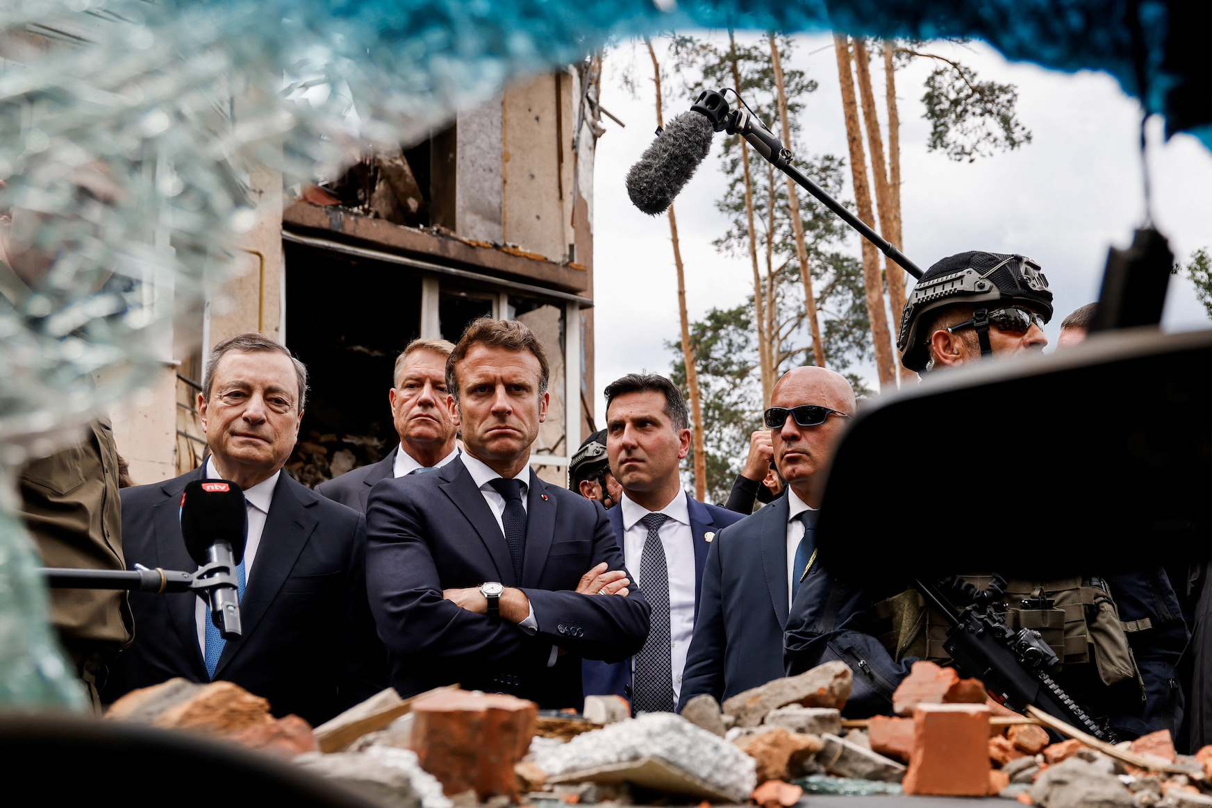 Держава і Політика: Найголовніші тези і цитати з прес-конференції президента Франції Макрона