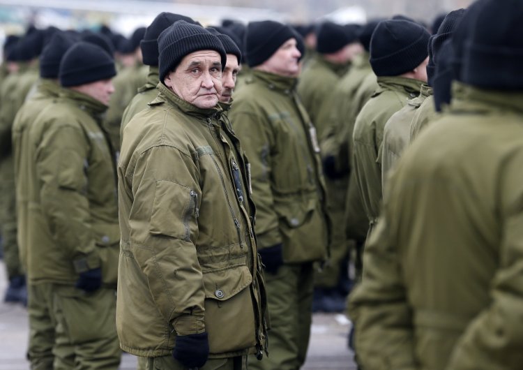 «Мобилизацию видите? А она есть!» - мужчины на России начали получать повестки в военкомат