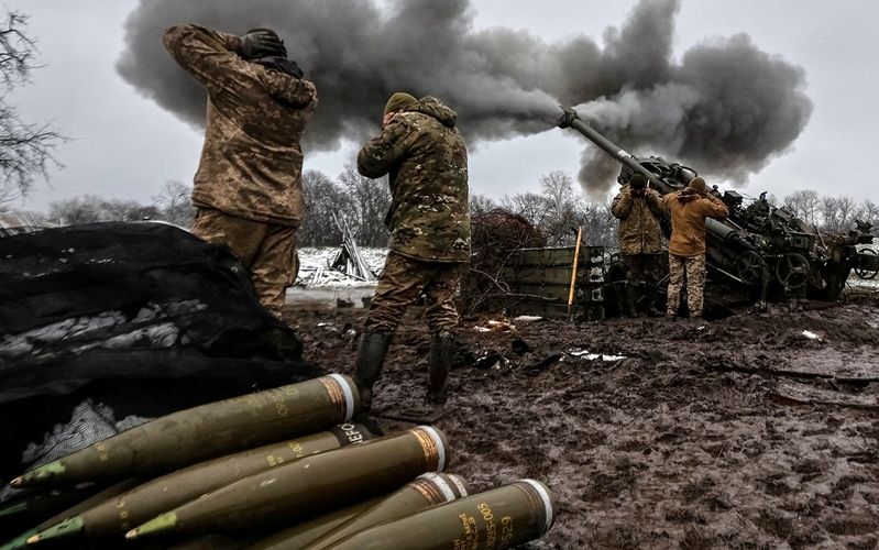 Почему Украина решила биться за Бахмут, несмотря на угрозу окружения?