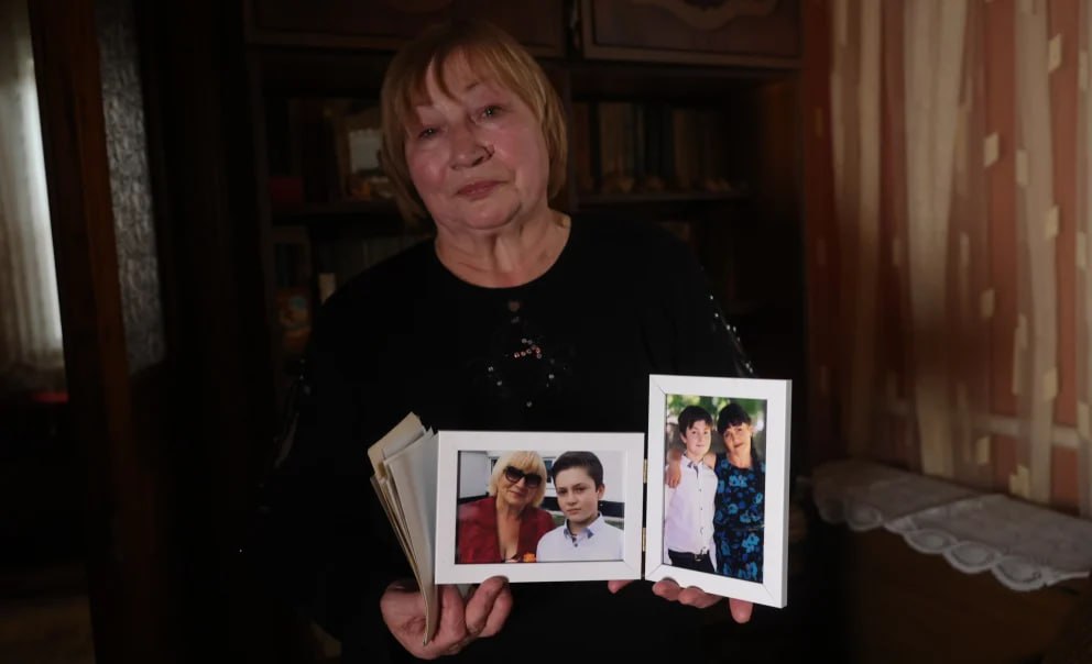 «Мы с Россией были вместе, теперь нас убивают. Как мы простим им это?» — интервью с матерью расстрелянного солдата