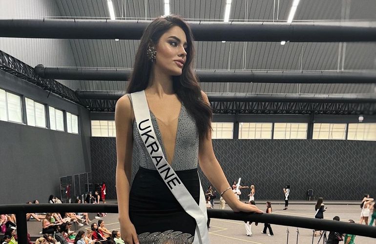 Ангелина Усанова «Мисс Вселенная Украина» призналась, что хотела совершить самоубийство и назвала причины