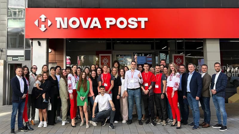 Нова пошта змінює назву на NOVA
