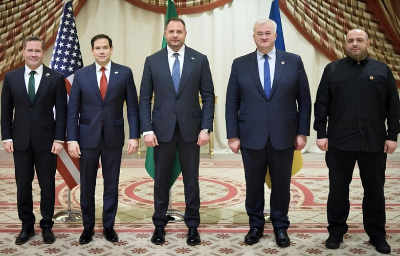 Як світ відреагував на результат переговорів України й США і що кажуть у Росії
