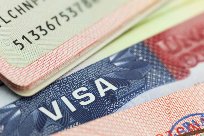 Как быстро получить визу в США?