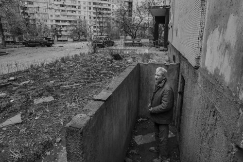  <b>Киев</b> в первый месяц войны — в репортаже из десятков личных историй 