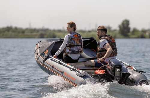 Човни Колібрі: надійність та комфорт на воді