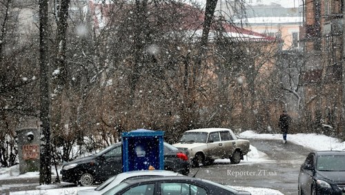 Житомир снова засыпает снежком. ФОТО