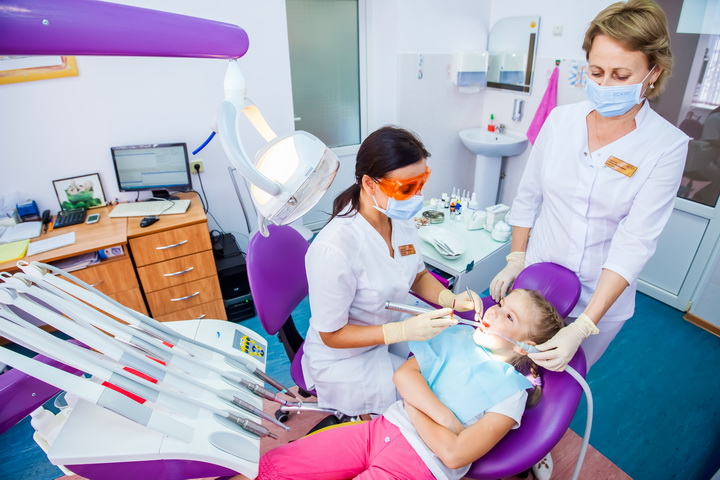 На что обратить внимание при выборе детской стоматологии?